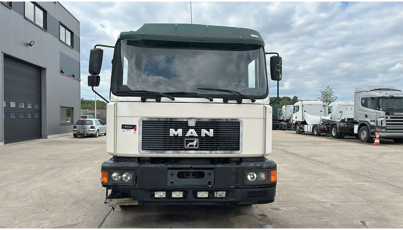 MAN 26.312 (6 CYLINDER / 6X2 / BELGIAN TRUCK IN GOOD CONDITION) - Trekker: afbeelding 2 MAN 26.312 (6 CYLINDER / 6X2 / BELGIAN TRUCK IN GOOD CONDITION) - Trekker: afbeelding 2