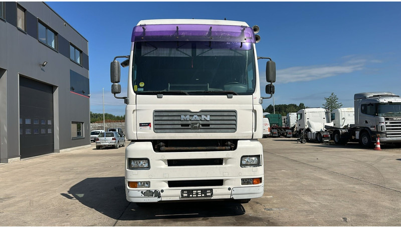 MAN TGA 18.430 (MANUAL GEARBOX / BOITE MANUELLE / RETARDER) - Trekker: afbeelding 2 MAN TGA 18.430 (MANUAL GEARBOX / BOITE MANUELLE / RETARDER) - Trekker: afbeelding 2