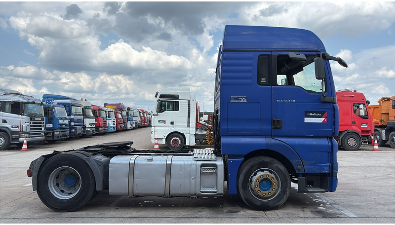 MAN TGA 18.440 (BOITE MANUELLE / MANUAL GEARBOX) - Trekker: afbeelding 5 MAN TGA 18.440 (BOITE MANUELLE / MANUAL GEARBOX) - Trekker: afbeelding 5