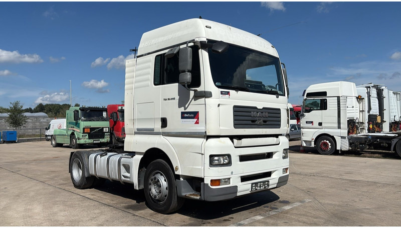 MAN TGA 18.440 (BOITE MANUELLE / MANUAL GEARBOX) - Trekker: afbeelding 5 MAN TGA 18.440 (BOITE MANUELLE / MANUAL GEARBOX) - Trekker: afbeelding 5