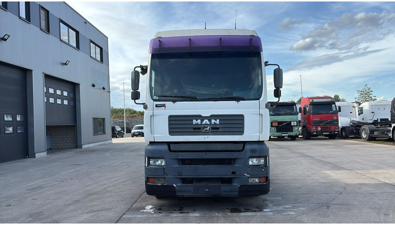 MAN TGA 18.480 (POMPE MANUELLE / MANUAL PUMP / MANUAL GEARBOX / BOITE MANUELLE) - Trekker: afbeelding 3 MAN TGA 18.480 (POMPE MANUELLE / MANUAL PUMP / MANUAL GEARBOX / BOITE MANUELLE) - Trekker: afbeelding 3
