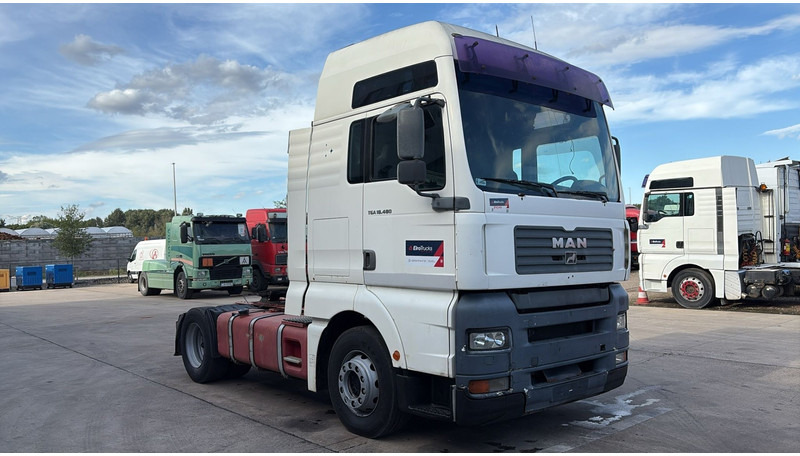 MAN TGA 18.480 (POMPE MANUELLE / MANUAL PUMP / MANUAL GEARBOX / BOITE MANUELLE) - Trekker: afbeelding 2 MAN TGA 18.480 (POMPE MANUELLE / MANUAL PUMP / MANUAL GEARBOX / BOITE MANUELLE) - Trekker: afbeelding 2