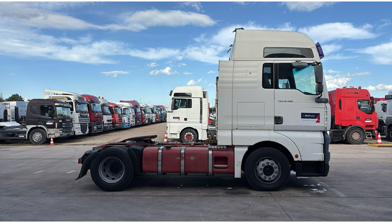 MAN TGA 18.480 (POMPE MANUELLE / MANUAL PUMP / MANUAL GEARBOX / BOITE MANUELLE) - Trekker: afbeelding 4 MAN TGA 18.480 (POMPE MANUELLE / MANUAL PUMP / MANUAL GEARBOX / BOITE MANUELLE) - Trekker: afbeelding 4
