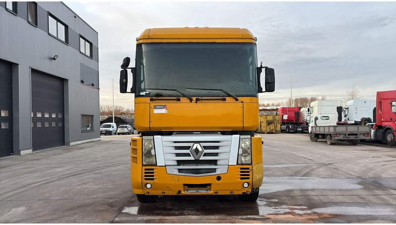Renault AE 440 Magnum E-tech (BOITE MANUELLE / MANUAL GEARBOX) - Trekker: afbeelding 2 Renault AE 440 Magnum E-tech (BOITE MANUELLE / MANUAL GEARBOX) - Trekker: afbeelding 2