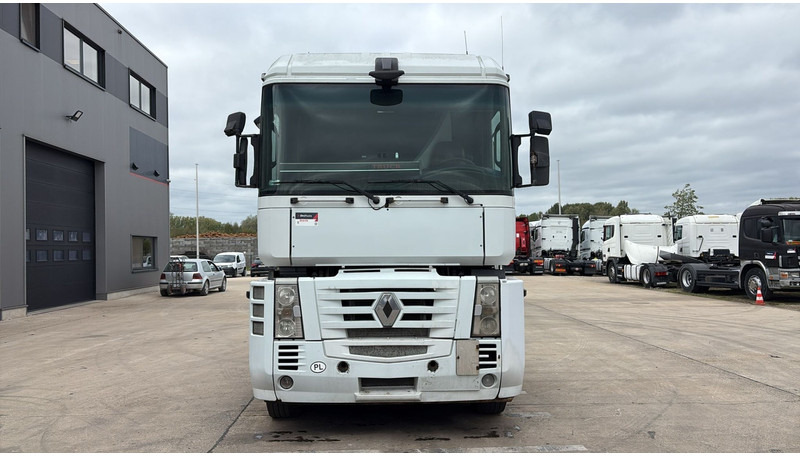 Renault MAGNUM 460 (BOITE MANUELLE / MANUAL GEARBOX) - Trekker: afbeelding 2 Renault MAGNUM 460 (BOITE MANUELLE / MANUAL GEARBOX) - Trekker: afbeelding 2