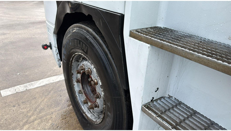 Trekker Renault Magnum 470 (POMPE MANUELLE / MANUAL PUMP / BOITE MANUELLE / MANUAL GEARBOX): afbeelding 9 Trekker Renault Magnum 470 (POMPE MANUELLE / MANUAL PUMP / BOITE MANUELLE / MANUAL GEARBOX): afbeelding 9