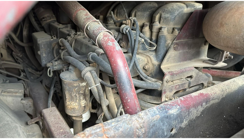 Trekker Renault Magnum 470 (POMPE MANUELLE / MANUAL PUMP / BOITE MANUELLE / MANUAL GEARBOX): afbeelding 12 Trekker Renault Magnum 470 (POMPE MANUELLE / MANUAL PUMP / BOITE MANUELLE / MANUAL GEARBOX): afbeelding 12