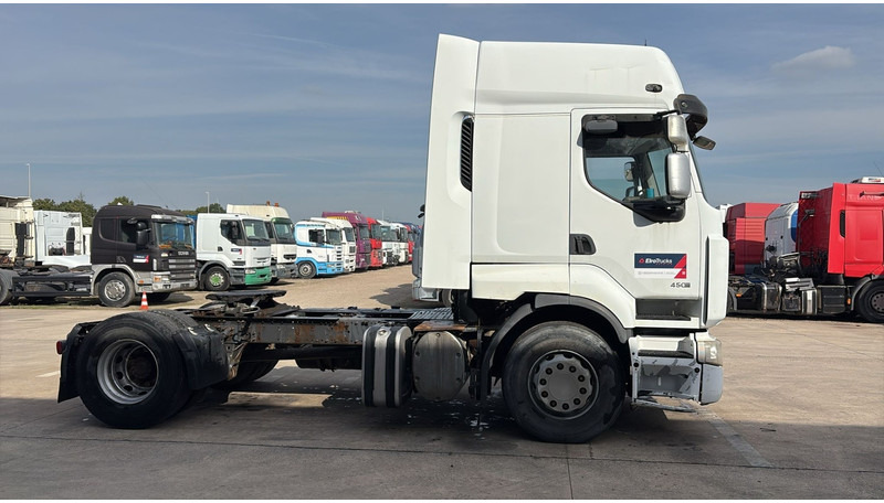 Renault Premium 440 DXI (BOITE MANUELLE / MANUAL GEARBOX) - Trekker: afbeelding 4 Renault Premium 440 DXI (BOITE MANUELLE / MANUAL GEARBOX) - Trekker: afbeelding 4