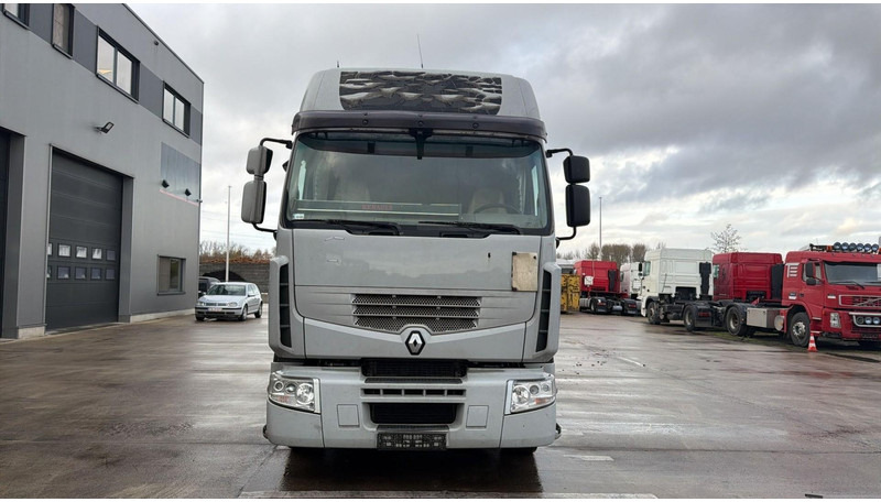 Renault Premium 450 (BOITE MANUELLE / MANUALGEARBOX) - Trekker: afbeelding 2 Renault Premium 450 (BOITE MANUELLE / MANUALGEARBOX) - Trekker: afbeelding 2