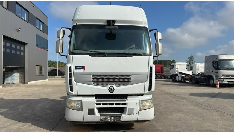 Renault Premium 450 DXI (BOITE MANUELLE / MANUAL GEARBOX) - Trekker: afbeelding 2 Renault Premium 450 DXI (BOITE MANUELLE / MANUAL GEARBOX) - Trekker: afbeelding 2