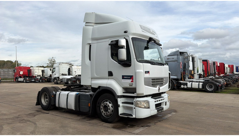 Renault Premium 450 DXI (BOITE MANUELLE / MANUAL GEARBOX) - Trekker: afbeelding 3 Renault Premium 450 DXI (BOITE MANUELLE / MANUAL GEARBOX) - Trekker: afbeelding 3