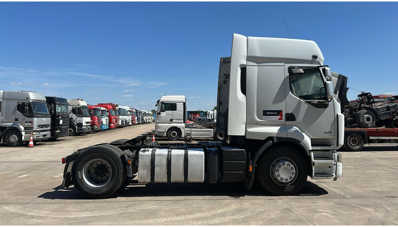 Renault Premium 450 DXI (BOITE MANUELLE / MANUAL GEARBOX / PARFAIT ETAT) - Trekker: afbeelding 3 Renault Premium 450 DXI (BOITE MANUELLE / MANUAL GEARBOX / PARFAIT ETAT) - Trekker: afbeelding 3