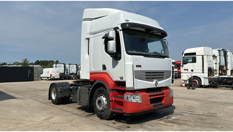 Renault Premium 450 DXI (BOITE MANUELLE / PARFAIT ETAT / MANUAL GEARBOX) - Trekker: afbeelding 4 Renault Premium 450 DXI (BOITE MANUELLE / PARFAIT ETAT / MANUAL GEARBOX) - Trekker: afbeelding 4
