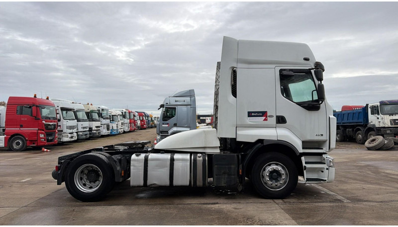 Renault Premium 460 DXI (GOOD CONDITION / BONNE ETAT) - Trekker: afbeelding 3 Renault Premium 460 DXI (GOOD CONDITION / BONNE ETAT) - Trekker: afbeelding 3