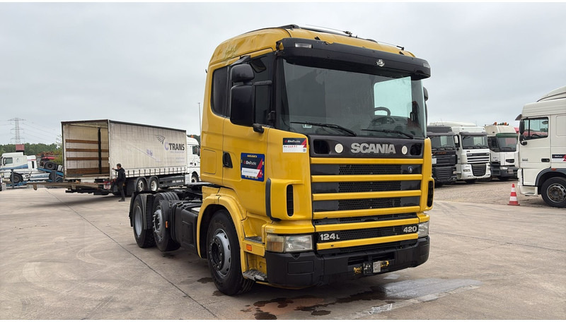 Scania 124-420 (6X2 / 8 TYRES / ORIGINAL TRACTOR UNIT / FRONT STEEL) - Trekker: afbeelding 3 Scania 124-420 (6X2 / 8 TYRES / ORIGINAL TRACTOR UNIT / FRONT STEEL) - Trekker: afbeelding 3