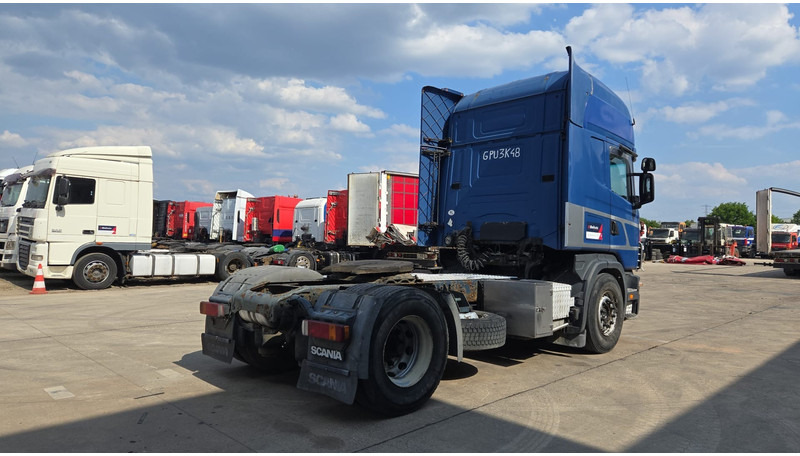 Scania 124-420 (MANUAL GEARBOX / BOITE MANUELLE / AIRCO / AC) - Trekker: afbeelding 5 Scania 124-420 (MANUAL GEARBOX / BOITE MANUELLE / AIRCO / AC) - Trekker: afbeelding 5