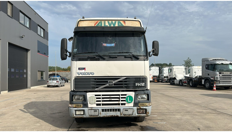 Volvo FH 12.380 (BOITE MANUELLE / MANUAL GEARBOX / EURO 2 / PTO) - Trekker: afbeelding 2 Volvo FH 12.380 (BOITE MANUELLE / MANUAL GEARBOX / EURO 2 / PTO) - Trekker: afbeelding 2
