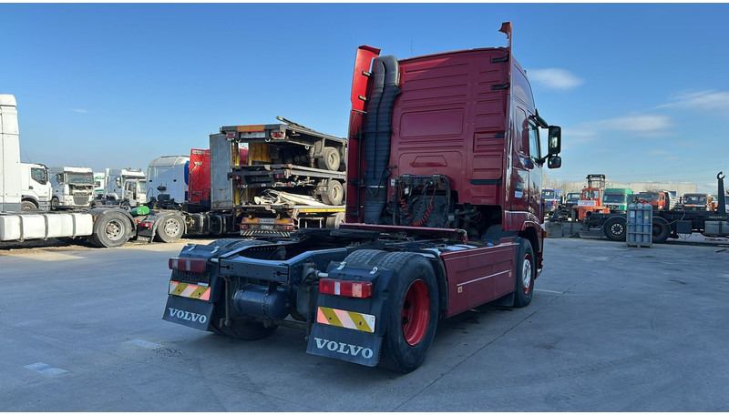 Volvo FH 400 (MANUAL GEARBOX / EURO 5 / BOITE MANUELLE) - Trekker: afbeelding 5 Volvo FH 400 (MANUAL GEARBOX / EURO 5 / BOITE MANUELLE) - Trekker: afbeelding 5