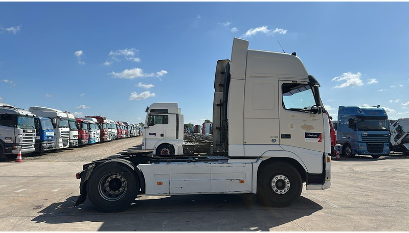 Volvo FH 460 (MANUAL GEARBOX / BOITE MANUELLE) - Trekker: afbeelding 4 Volvo FH 460 (MANUAL GEARBOX / BOITE MANUELLE) - Trekker: afbeelding 4