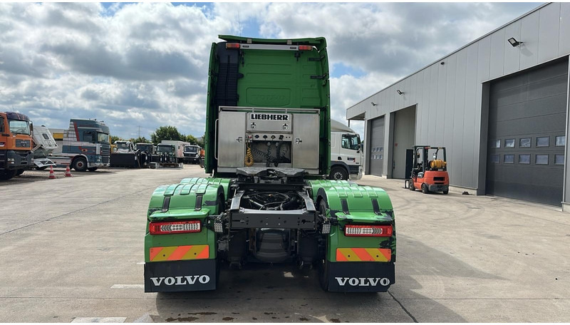 Volvo FH 750 (170 TONS / BE TRUCK / FIRST OWNER / TOP CONDITION / 6X4 / BIG HUB / RETARDER) - Trekker: afbeelding 5 Volvo FH 750 (170 TONS / BE TRUCK / FIRST OWNER / TOP CONDITION / 6X4 / BIG HUB / RETARDER) - Trekker: afbeelding 5
