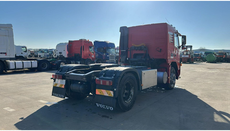 Volvo FM 340 (BELGIAN TRUCK / PERFECT CONDITION / GOOD TYRES / 460.000 KM) - Trekker: afbeelding 2 Volvo FM 340 (BELGIAN TRUCK / PERFECT CONDITION / GOOD TYRES / 460.000 KM) - Trekker: afbeelding 2