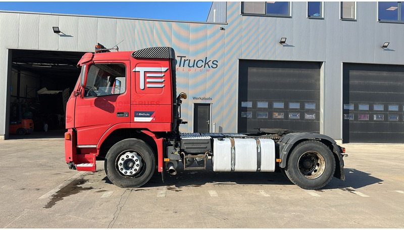 Volvo FM 340 (BELGIAN TRUCK / PERFECT CONDITION / GOOD TYRES / 460.000 KM) - Trekker: afbeelding 4 Volvo FM 340 (BELGIAN TRUCK / PERFECT CONDITION / GOOD TYRES / 460.000 KM) - Trekker: afbeelding 4
