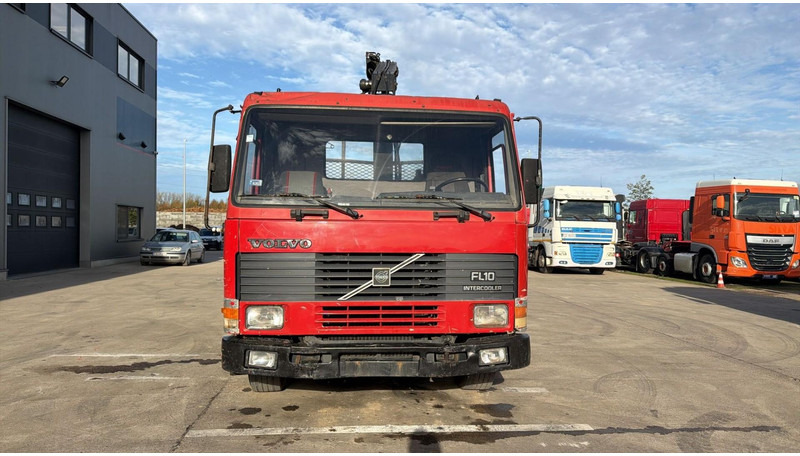 Volvo FL 10 - 320 (MANUAL PUMP / STEEL SUSP. / CRANE / LAMES / POMPE MANUELLE) - Vrachtwagen met open laadbak, Kraanwagen: afbeelding 2 Volvo FL 10 - 320 (MANUAL PUMP / STEEL SUSP. / CRANE / LAMES / POMPE MANUELLE) - Vrachtwagen met open laadbak, Kraanwagen: afbeelding 2