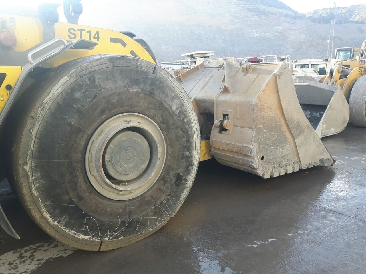 Atlas Copco Underground Mining Bucket(Push-Blade) - Voorladerbak: afbeelding 3 Atlas Copco Underground Mining Bucket(Push-Blade) - Voorladerbak: afbeelding 3