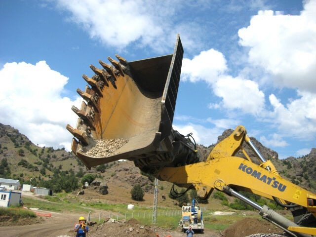 Komatsu HIGH DUMPING BUCKET - Voorladerbak: afbeelding 4 Komatsu HIGH DUMPING BUCKET - Voorladerbak: afbeelding 4