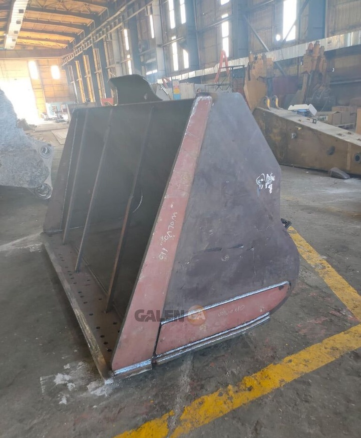 Volvo L110 General Purpose Bucket - Voorladerbak: afbeelding 3 Volvo L110 General Purpose Bucket - Voorladerbak: afbeelding 3