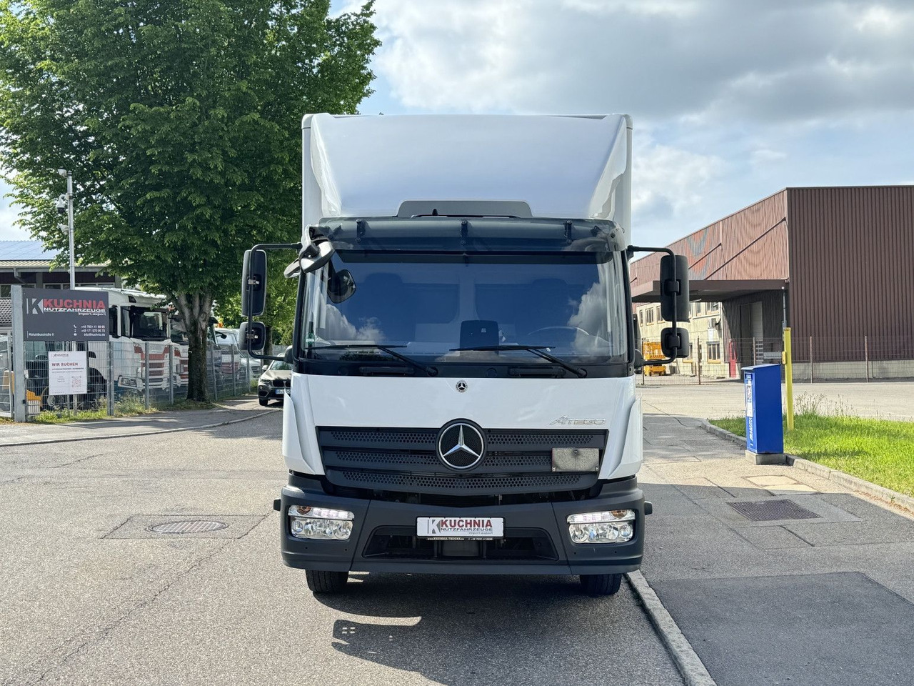 Mercedes-Benz Atego 1221 L Koffer 6,1m LBW AHK Klima TOP - Bakwagen: afbeelding 2 Mercedes-Benz Atego 1221 L Koffer 6,1m LBW AHK Klima TOP - Bakwagen: afbeelding 2