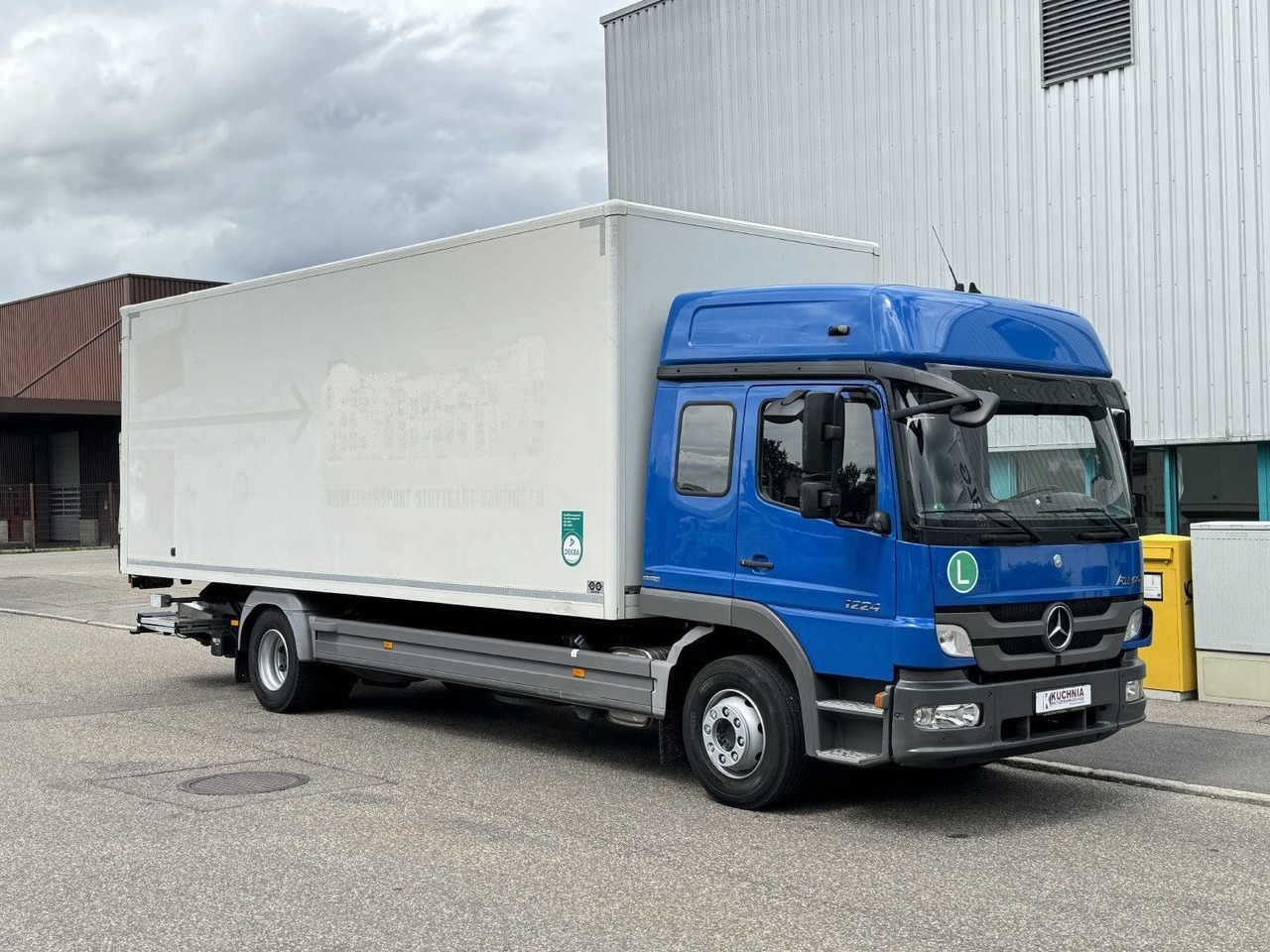 Mercedes-Benz Atego 1224 L Möbelkoffer GH 6-Sitze u-LBW Umzug - Bakwagen: afbeelding 4 Mercedes-Benz Atego 1224 L Möbelkoffer GH 6-Sitze u-LBW Umzug - Bakwagen: afbeelding 4