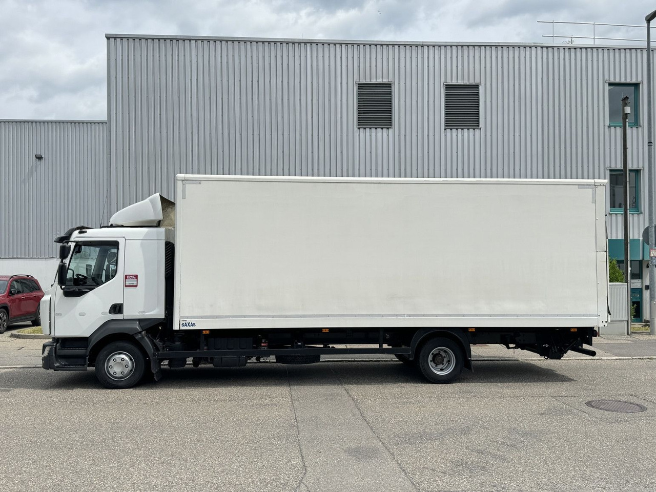 Renault D12-240 Koffer 7,3m AHK L-Haus Klima Luft - Bakwagen: afbeelding 4 Renault D12-240 Koffer 7,3m AHK L-Haus Klima Luft - Bakwagen: afbeelding 4