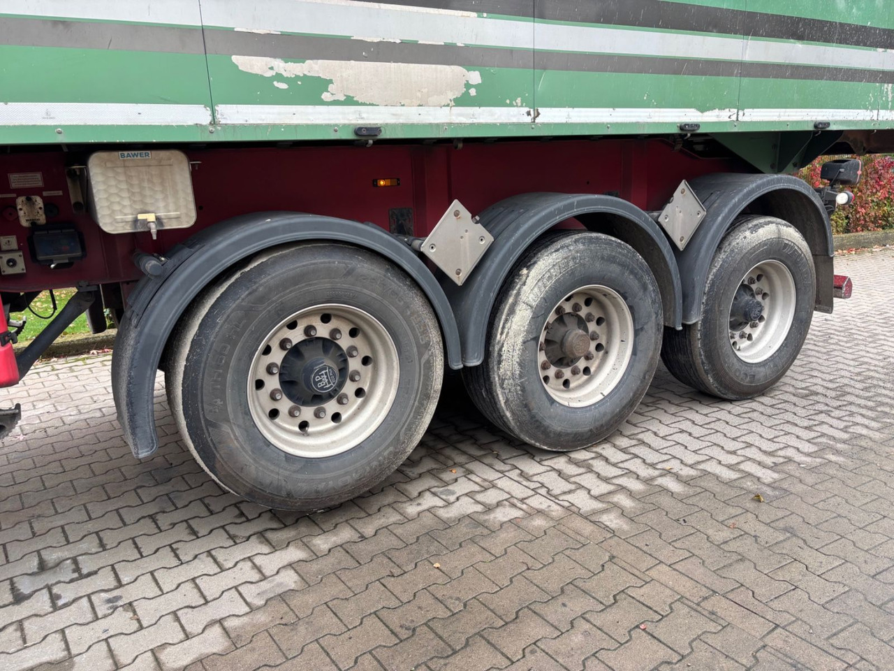 Langendorf SKA 24/30 Alu-Kippmulde, 30m³, Lift-Achse, Rollp - Kipper oplegger: afbeelding 2 Langendorf SKA 24/30 Alu-Kippmulde, 30m³, Lift-Achse, Rollp - Kipper oplegger: afbeelding 2