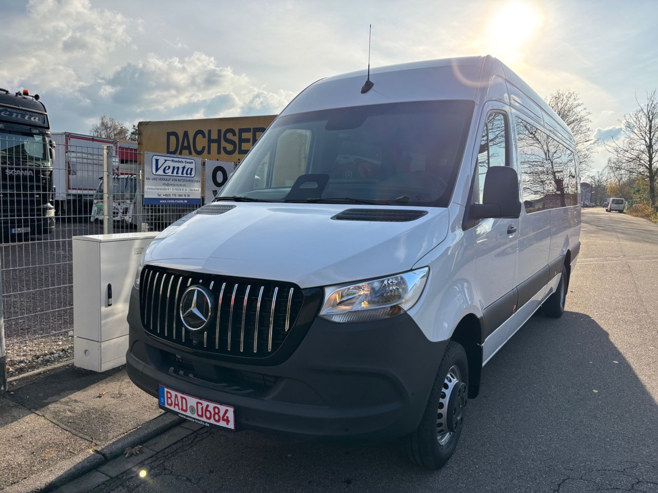 Mercedes-Benz Sprinter 517 Komfort XL, 21 SS - Minibus, Personenvervoer: afbeelding 1 Mercedes-Benz Sprinter 517 Komfort XL, 21 SS - Minibus, Personenvervoer: afbeelding 1