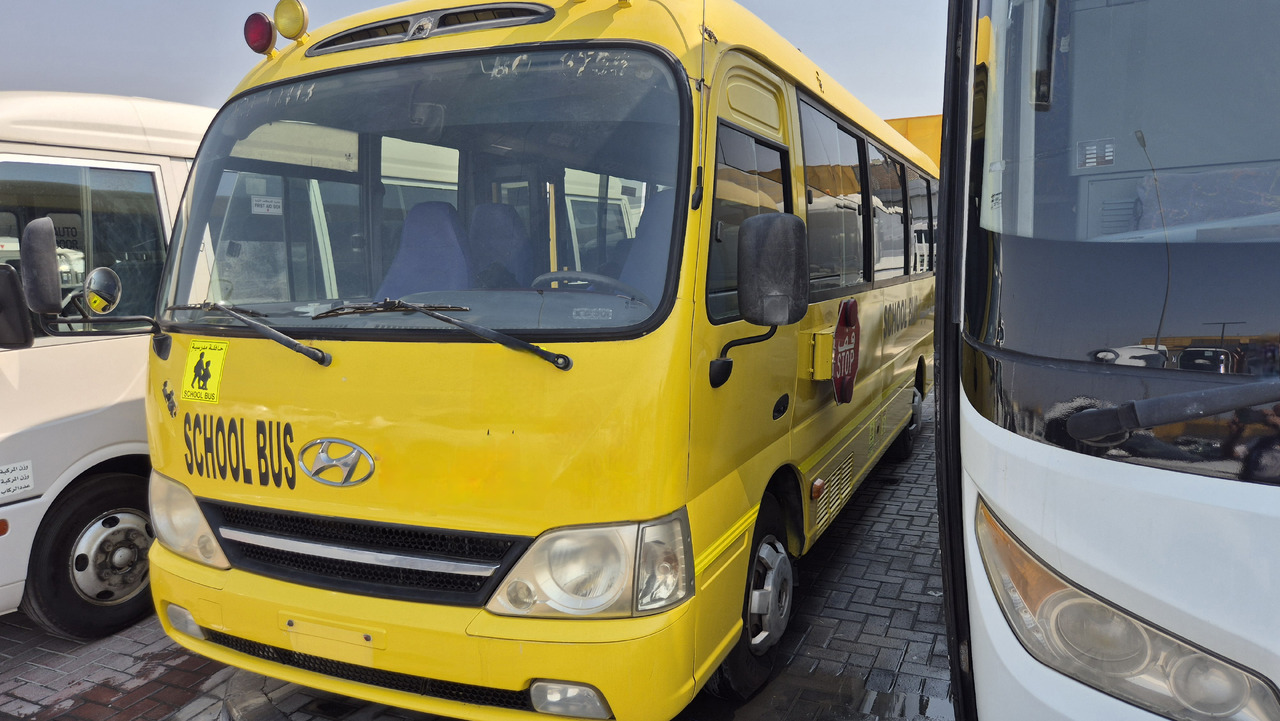 Toyota Coaster // Hyundai County... 30 places ... Climatisé - Minibus, Personenvervoer: afbeelding 2 Toyota Coaster // Hyundai County... 30 places ... Climatisé - Minibus, Personenvervoer: afbeelding 2