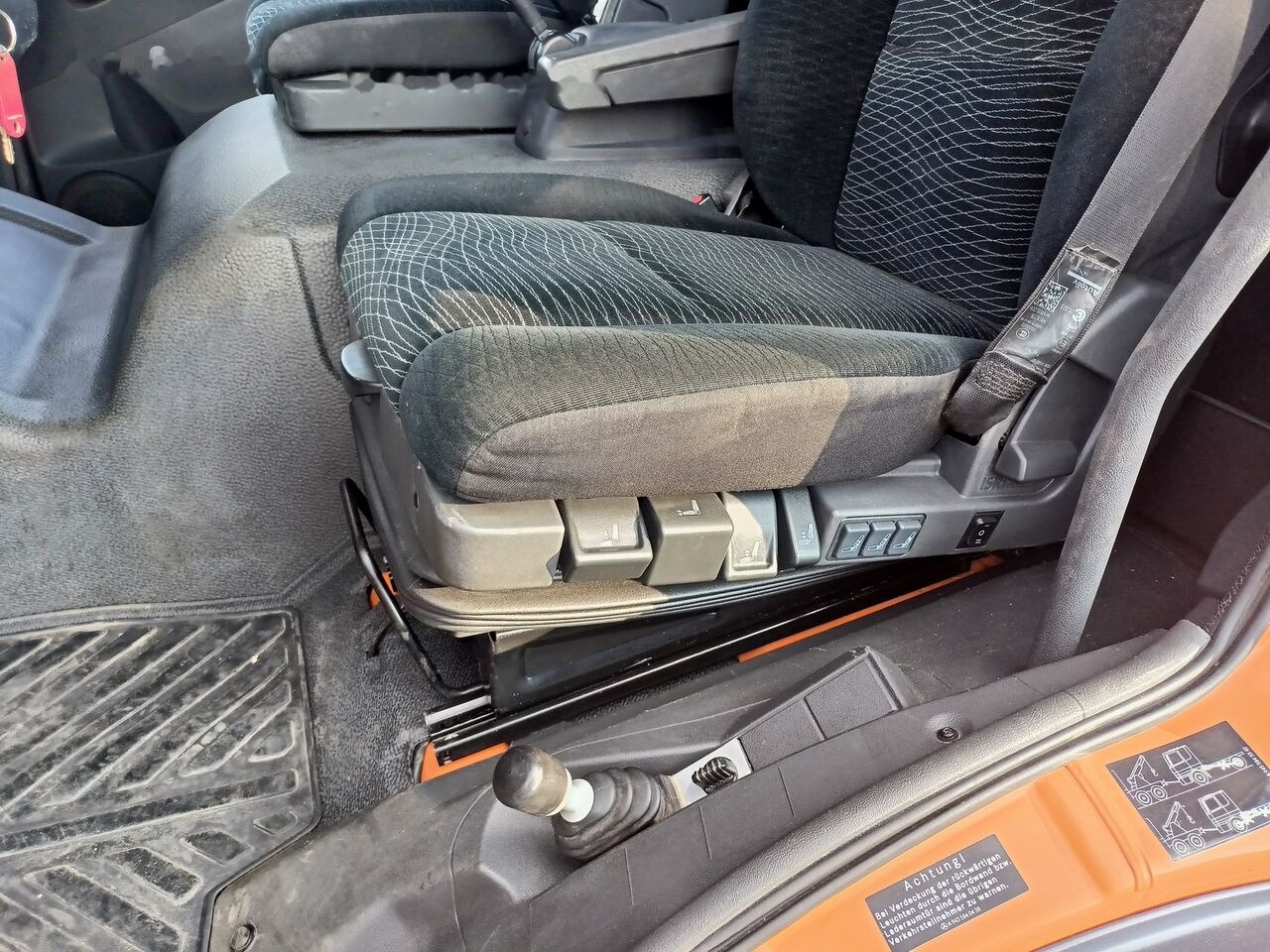 Kipper vrachtwagen Mercedes-Benz Atego1530: afbeelding 11