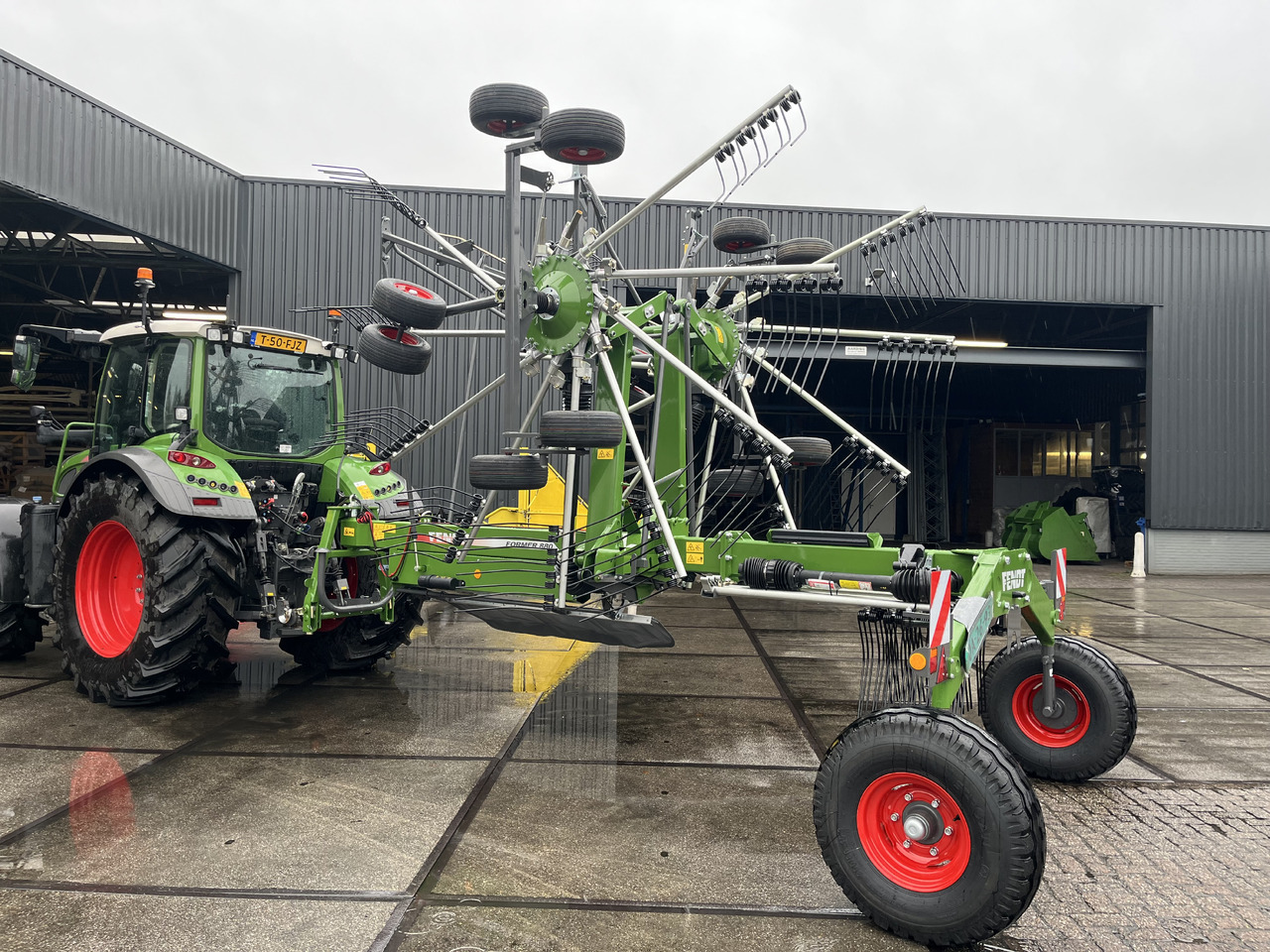 Fendt Former 880 - Hooischudder: afbeelding 1 Fendt Former 880 - Hooischudder: afbeelding 1