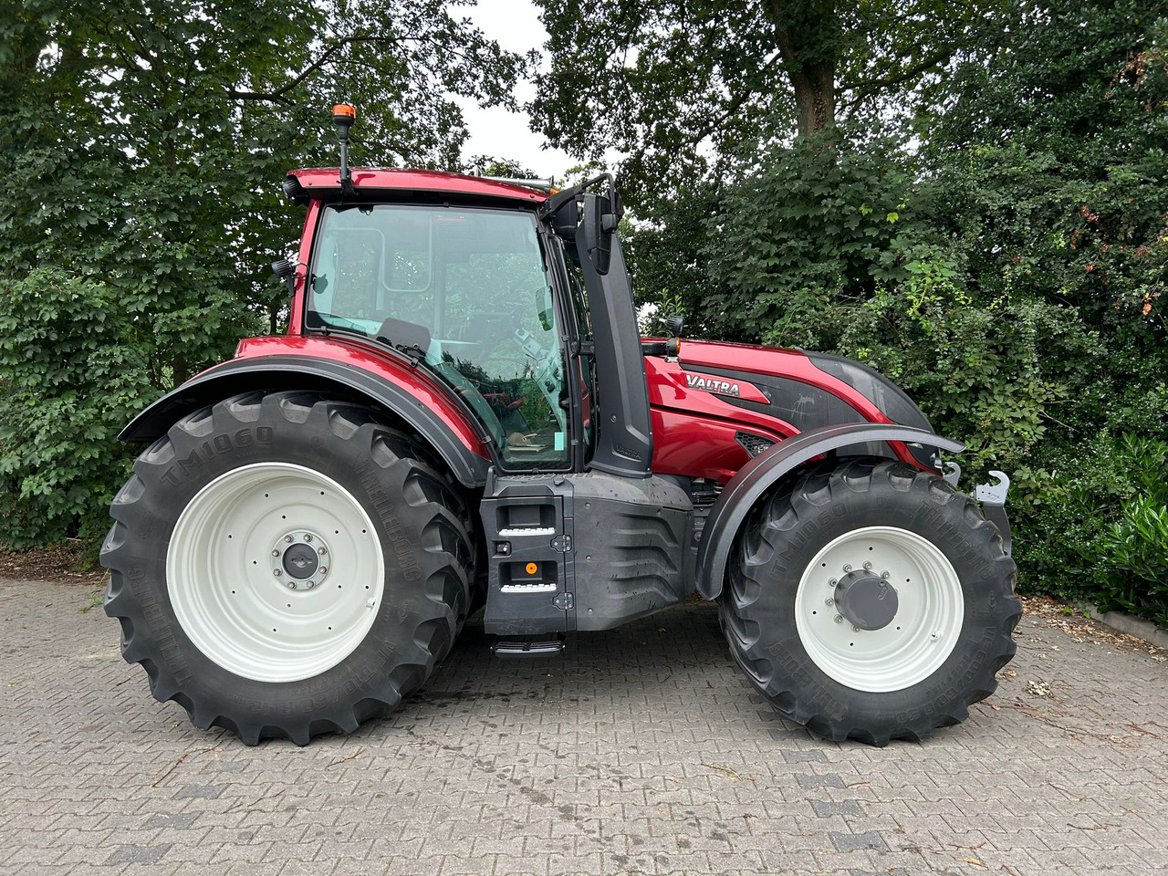 VALTRA T214 Direct - Tractor: afbeelding 2 VALTRA T214 Direct - Tractor: afbeelding 2