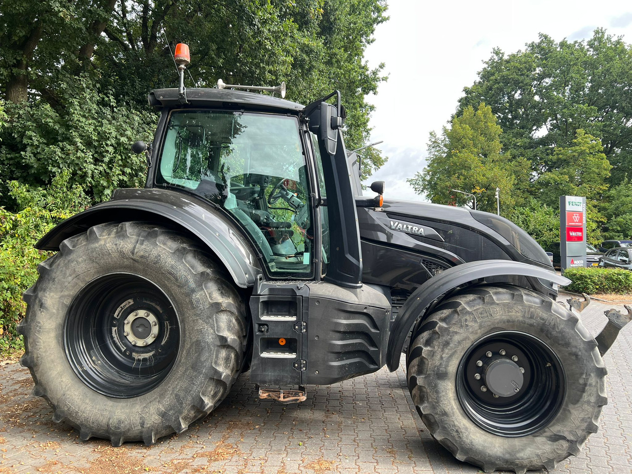 Valtra T174 Versu - Tractor: afbeelding 4 Valtra T174 Versu - Tractor: afbeelding 4