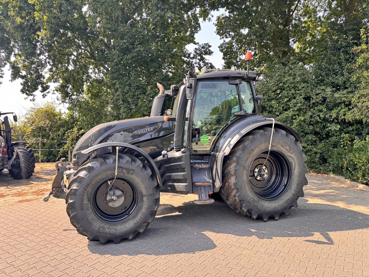 Valtra T214 Dorect - Tractor: afbeelding 2 Valtra T214 Dorect - Tractor: afbeelding 2