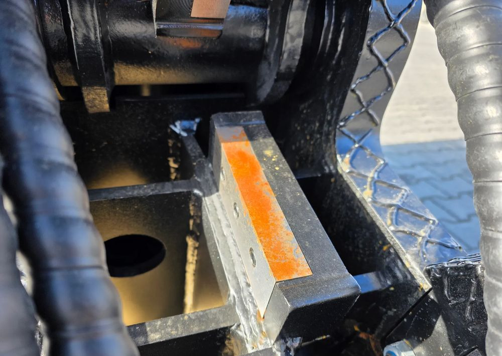 Nieuw Aanbouwdeel voor Bouwmachine Inny Nowe szczęki kruszące HANER HPX 1200, waga 1135 KG: afbeelding 13 Nieuw Aanbouwdeel voor Bouwmachine Inny Nowe szczęki kruszące HANER HPX 1200, waga 1135 KG: afbeelding 13