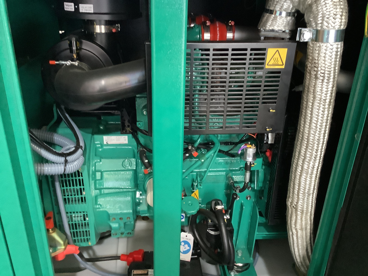 Cummins C55D5EQ. 55KVA Generator. Brand new. - Industrie generator: afbeelding 4 Cummins C55D5EQ. 55KVA Generator. Brand new. - Industrie generator: afbeelding 4