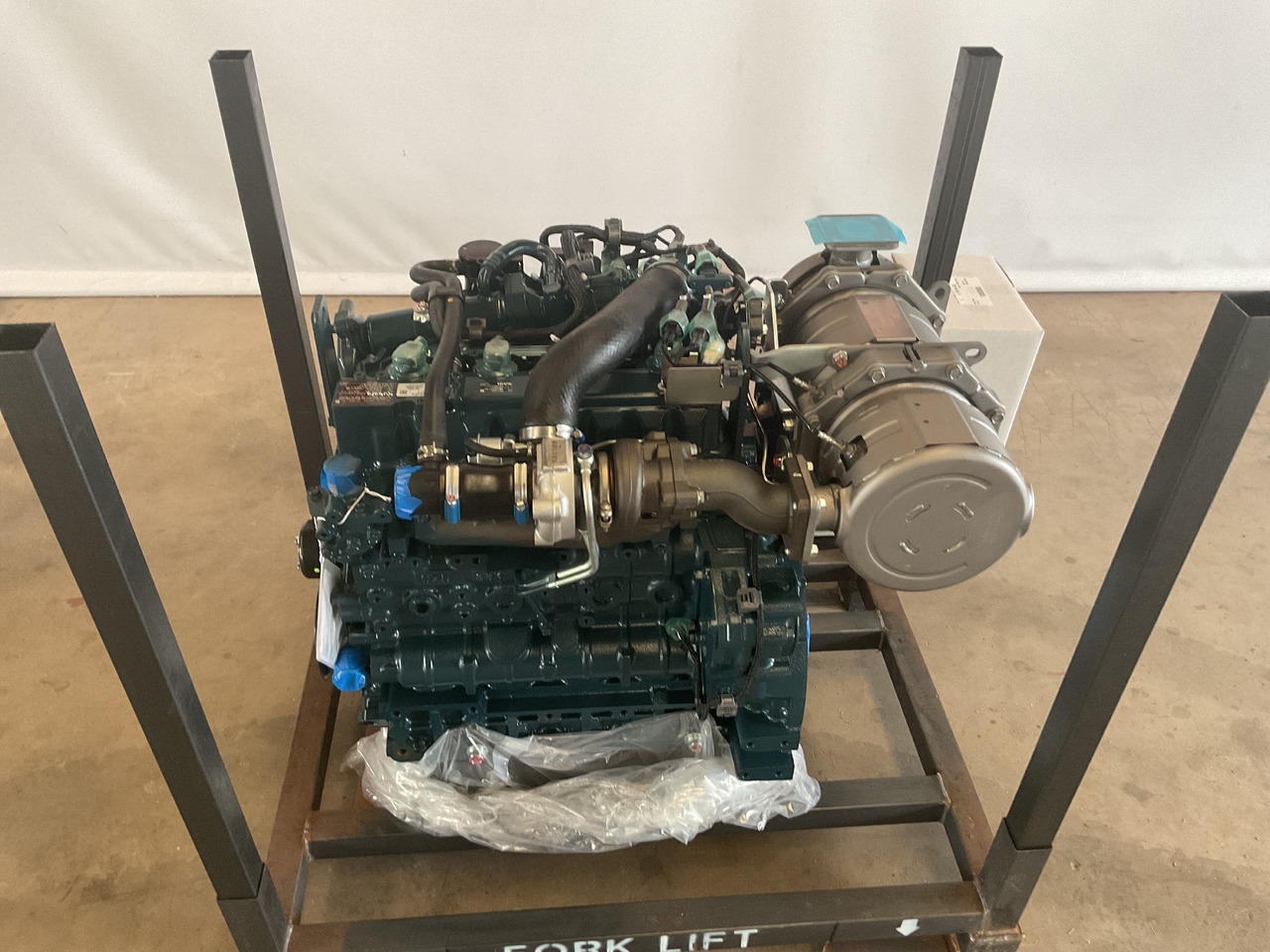 Kubota  V3307 CR-T - Motor: afbeelding 2 Kubota  V3307 CR-T - Motor: afbeelding 2