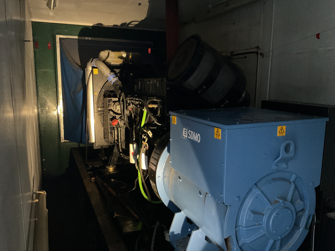 Volvo 1242GE, 450KVA super silent generator station. Complete and low hours. - Industrie generator: afbeelding 5 Volvo 1242GE, 450KVA super silent generator station. Complete and low hours. - Industrie generator: afbeelding 5