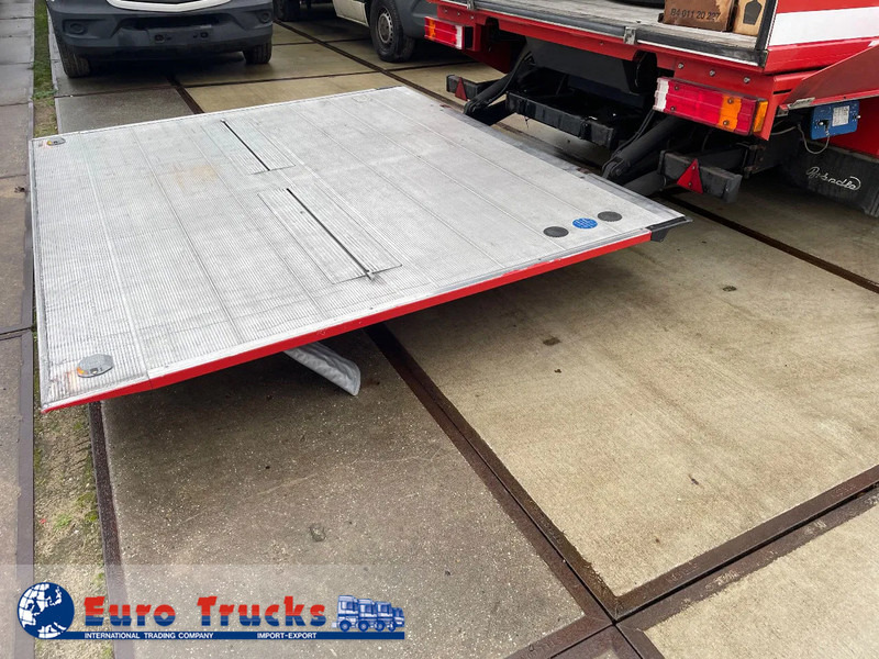 Mercedes-Benz Special trailer/brandweer/fire departement/feuerwehr/sapeur pompiers - Brandweerwagen: afbeelding 4 Mercedes-Benz Special trailer/brandweer/fire departement/feuerwehr/sapeur pompiers - Brandweerwagen: afbeelding 4