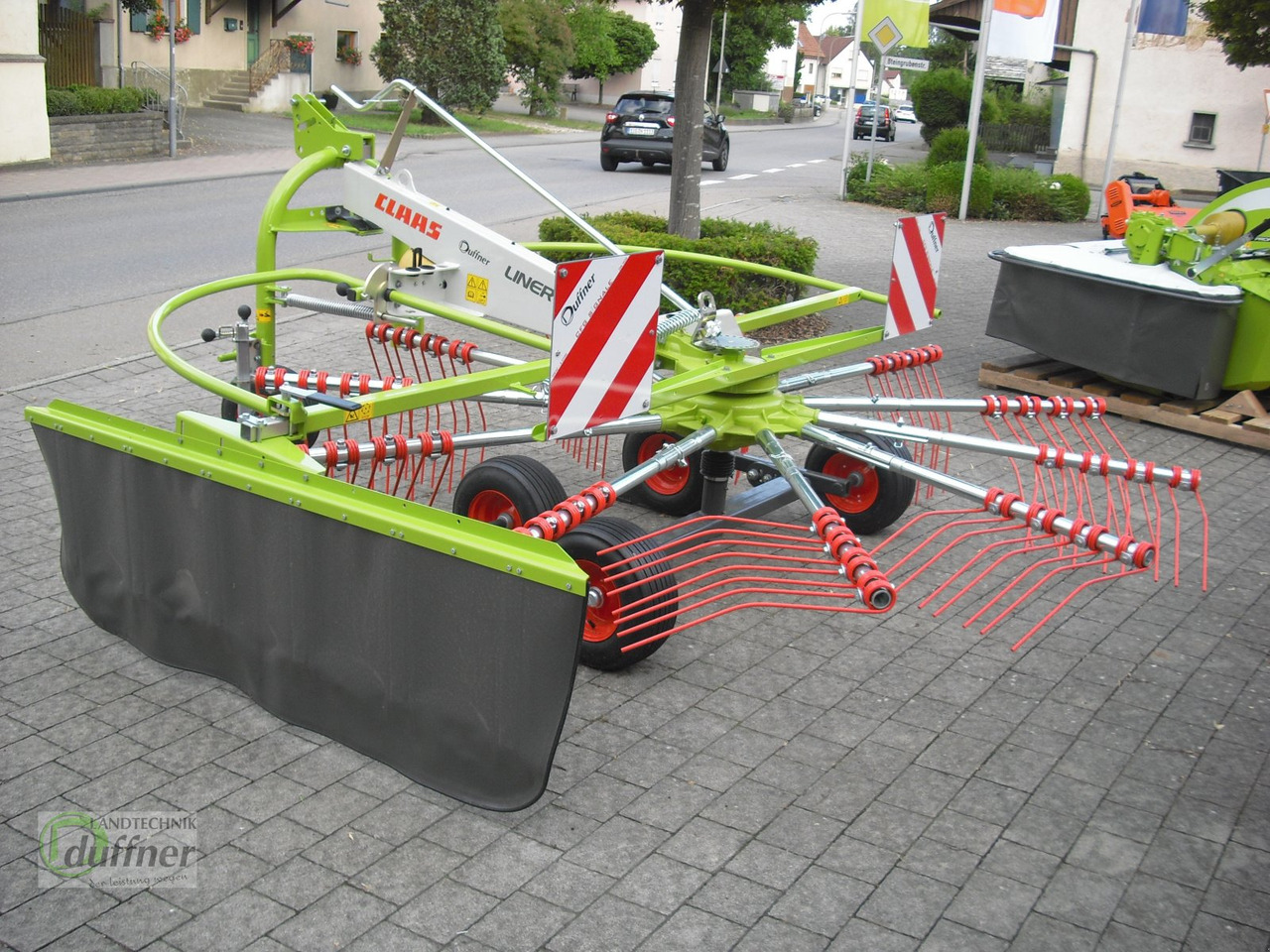CLAAS Liner 370 - Hooischudder: afbeelding 4 CLAAS Liner 370 - Hooischudder: afbeelding 4