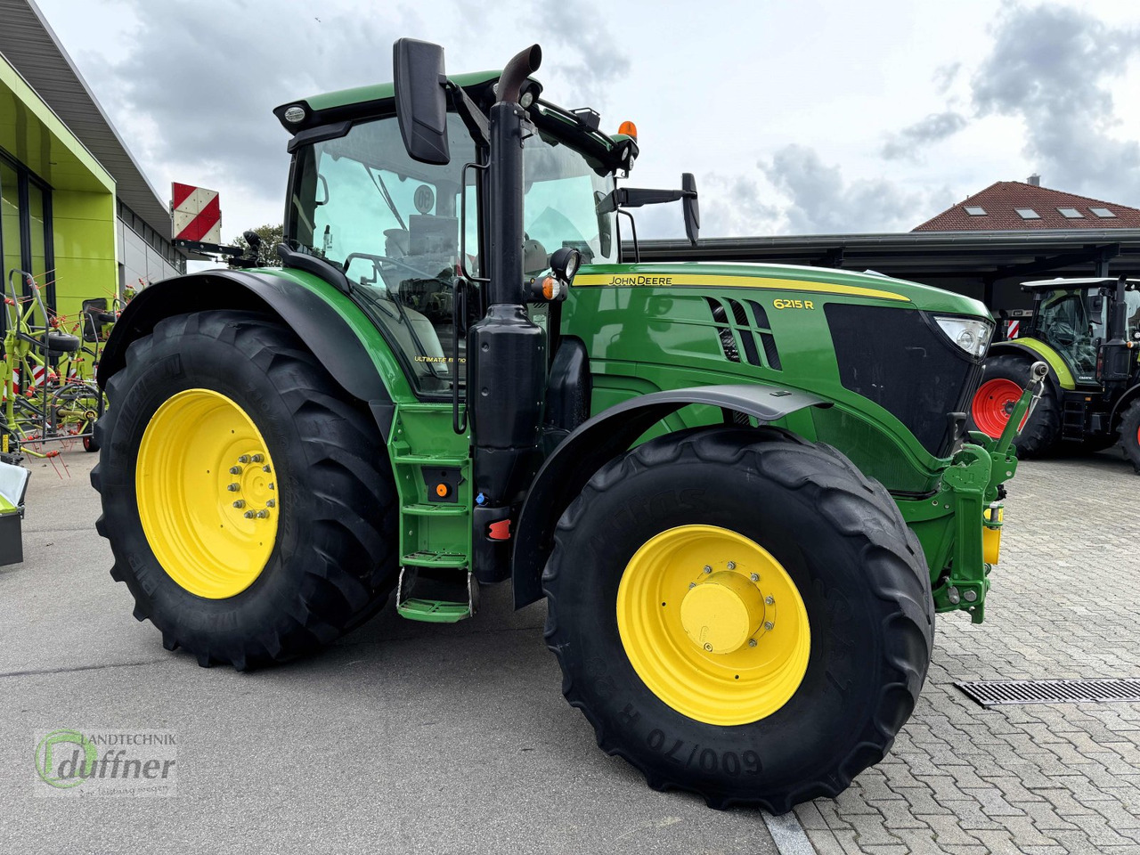 John Deere 6215R - Tractor: afbeelding 2 John Deere 6215R - Tractor: afbeelding 2
