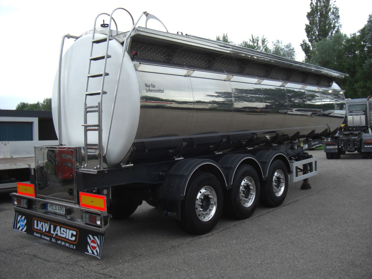 Lettl/Magyar TSAP LM03 / 3 Kammern - Tankoplegger: afbeelding 1 Lettl/Magyar TSAP LM03 / 3 Kammern - Tankoplegger: afbeelding 1