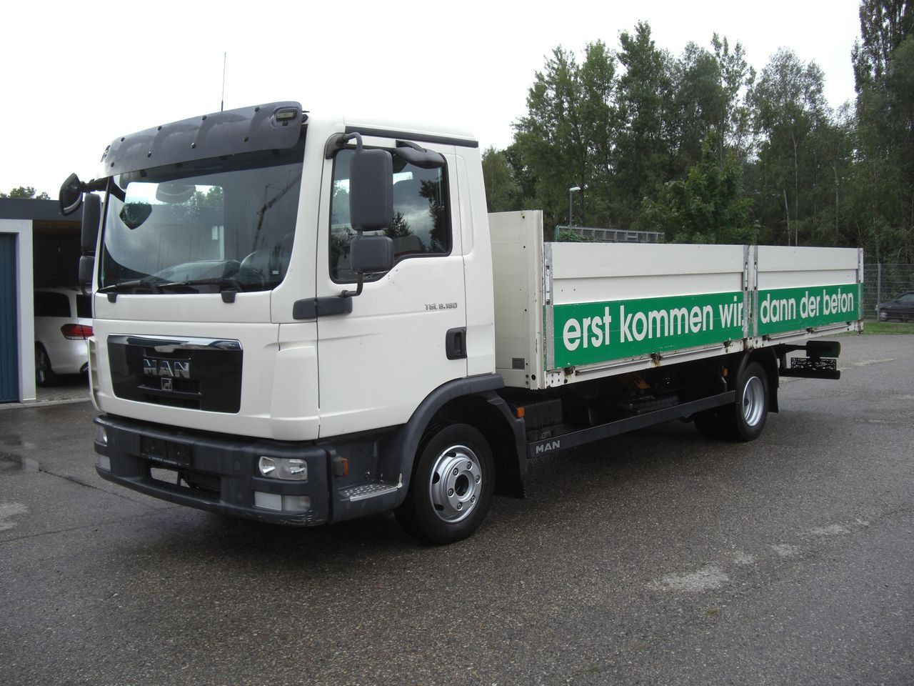 MAN 8180L Pritsche MAN 8180L Pritsche - Bestelwagen open laadbak: afbeelding 1 MAN 8180L Pritsche MAN 8180L Pritsche - Bestelwagen open laadbak: afbeelding 1
